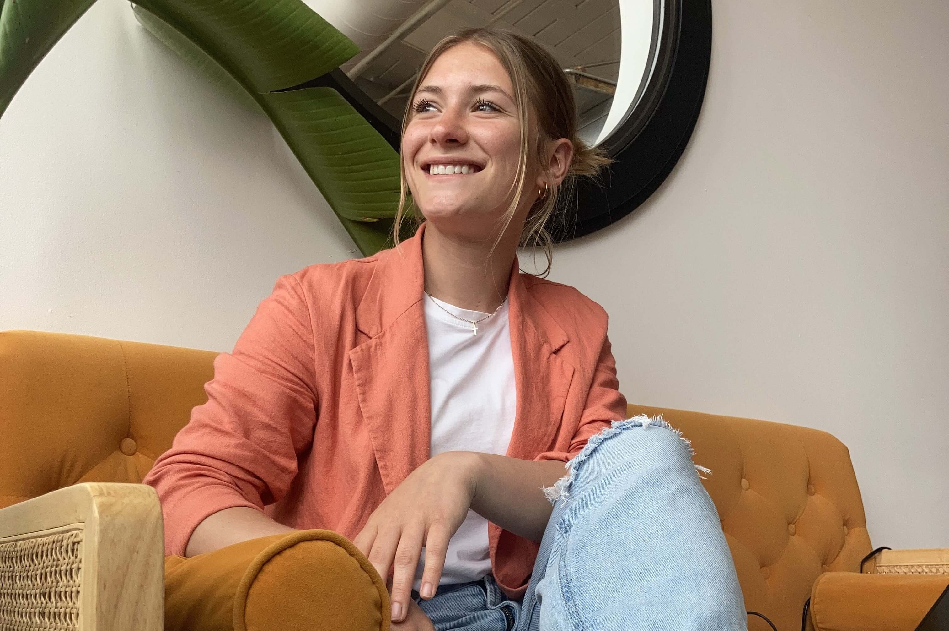 portrait of professional organizer, clutter help assistance Sydney Achilles